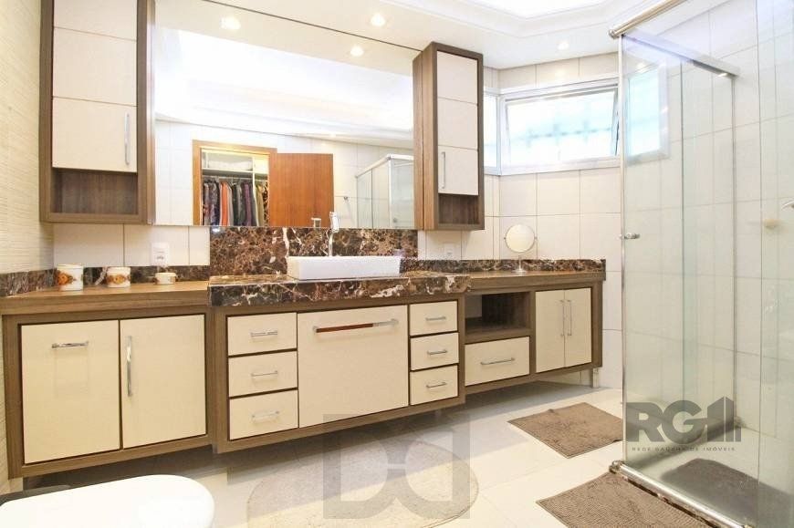 Casa 245m² - 3 dormitórios, 4 vagas no bairro Cavalhada — foto 22