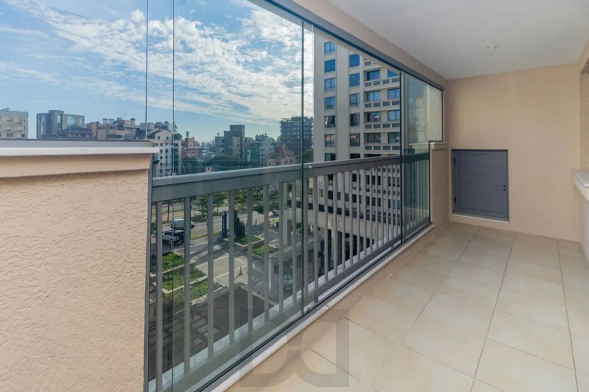 Apartamento de 1 dormitório à venda em Três Figueiras, Porto Alegre. — foto 1