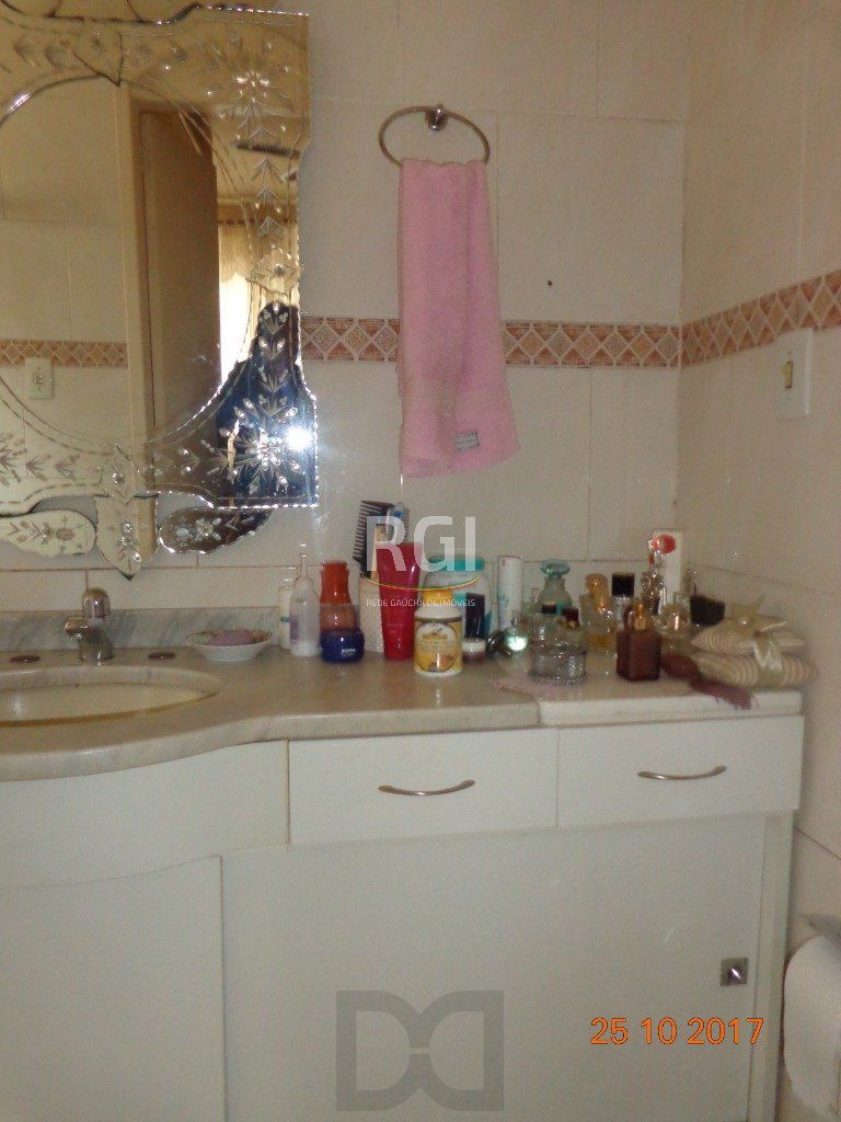 Casa para Venda - 380m², 2 dormitórios, sendo 1 suites, 1 vaga - Nonoai — foto 17