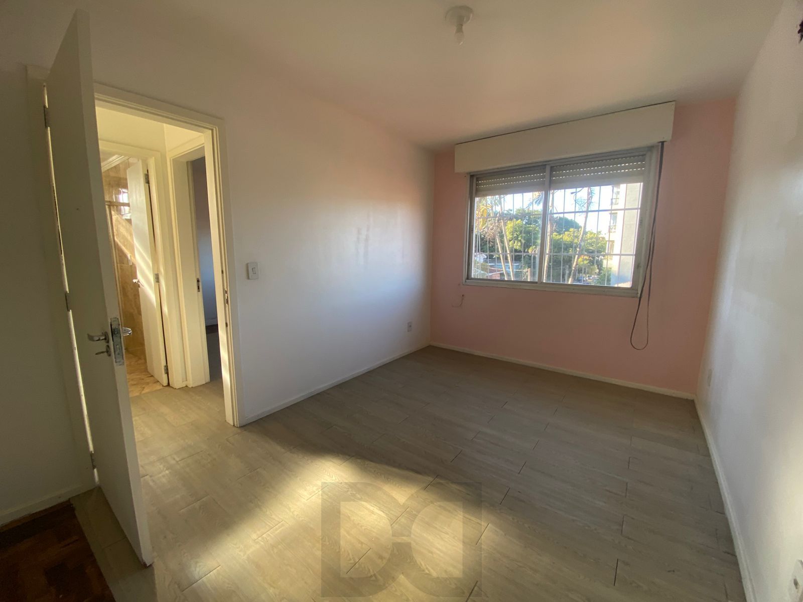 Apartamento 2 Dormitórios com Garagem Coberta à Venda no Bairro Teresópolis – Amplo, Arejado e de Frente, 67m2 — foto 15