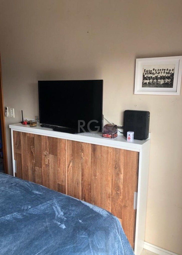 Casa com 03 dormitórios, 01 suíte, pátio com churrasqueira e 03 vagas de garagem no bairro Tristeza — foto 15
