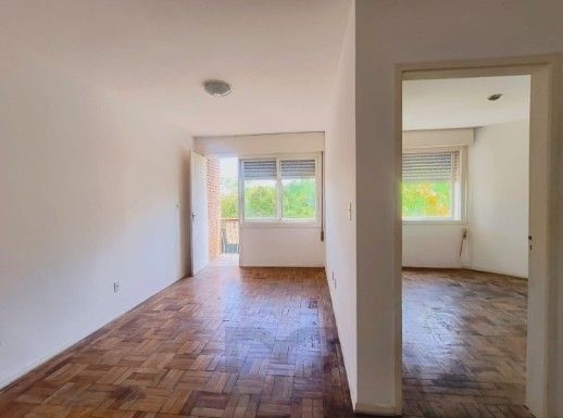 Apartamento 1 Dormitório, 1 vaga de garagem coberta, Bairro Passo Da Areia, Porto Alegre/RS — foto 2