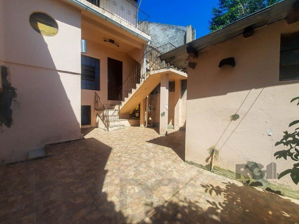 Excelente casa de 240m² com 4 dormitórios e 2 vagas. — foto 32