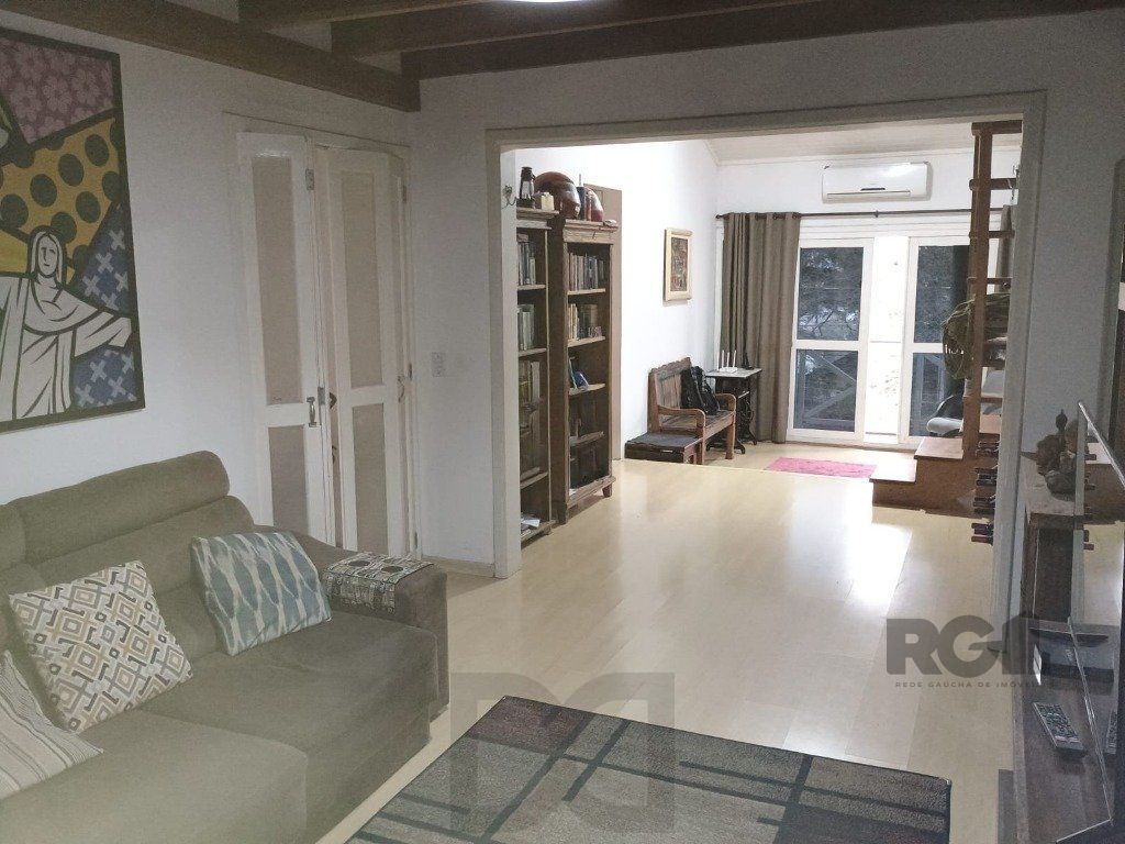 Casa com 3 dormitórios no bairro Ipanema — foto 3