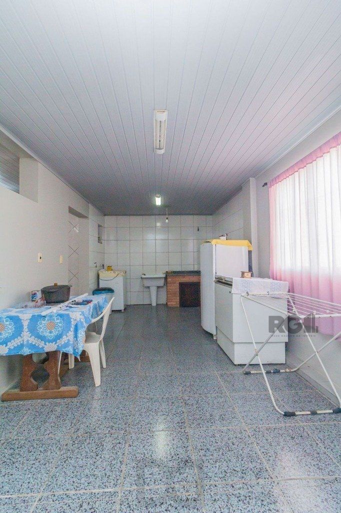 Casa de 4 dormitórios no bairro Sarandi — foto 27