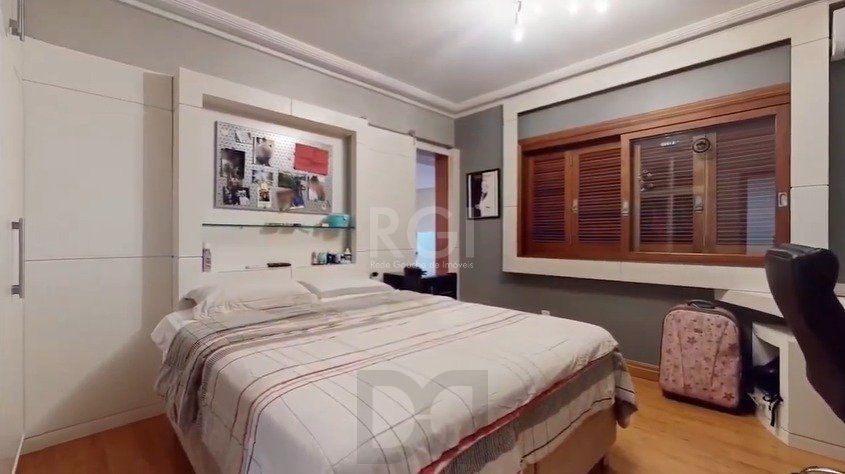 Excelente casa de 386m² com 04 dormitórios sendo 03 suítes. — foto 21