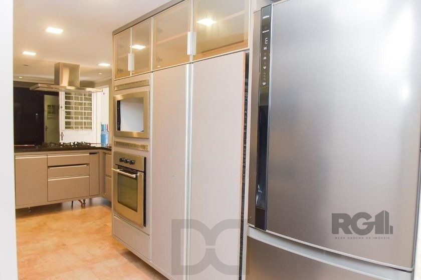 Casa de 197m² - 5 dormitórios, 3 vagas no bairro Rubem Berta — foto 16