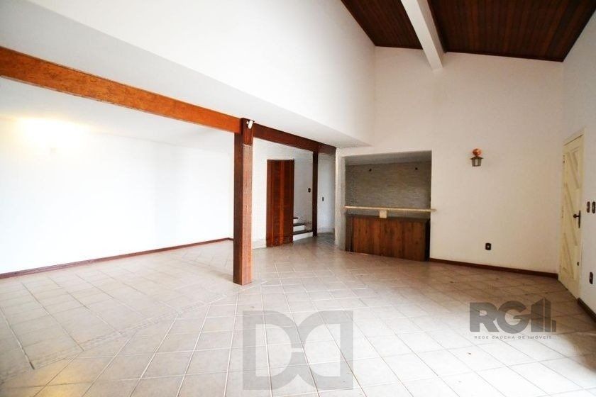 Casa de 200m² - 4 dormitórios, 4 vagas no bairro Espírito Santo — foto 4