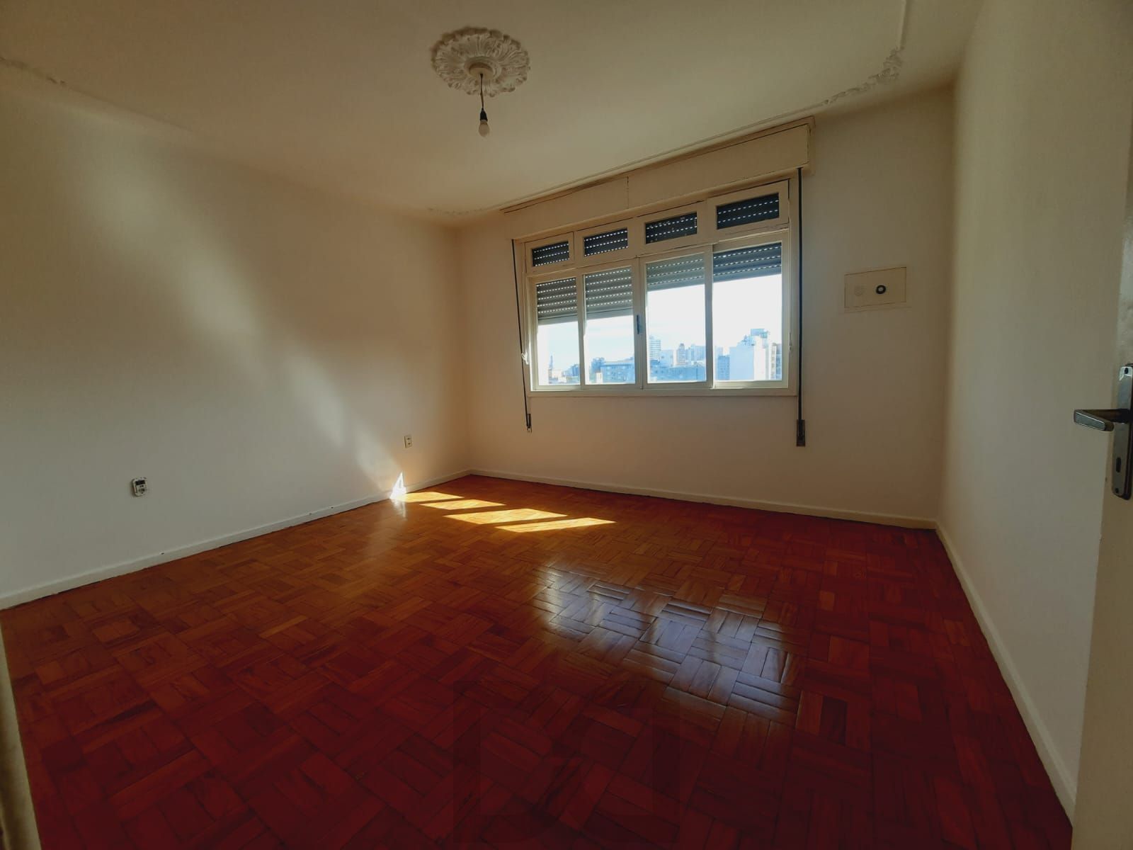 Apartamento 3 dormitórios no bairro Cidade Baixa/ Porto Alegre. — foto 8