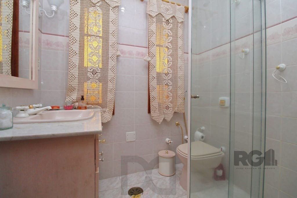 Casa de 275m² - 3 dormitórios e 3 vagas no bairro Coronel Aparício Borges — foto 33