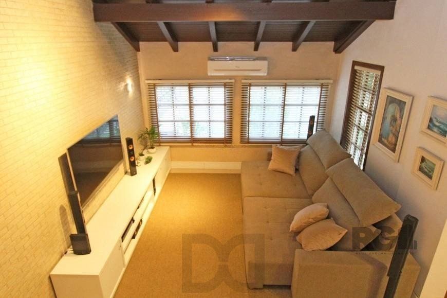 Casa 245m² - 3 dormitórios, 4 vagas no bairro Cavalhada — foto 3
