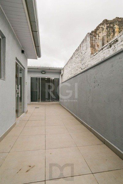 Prédio comercial no Bairro Partenon — foto 16