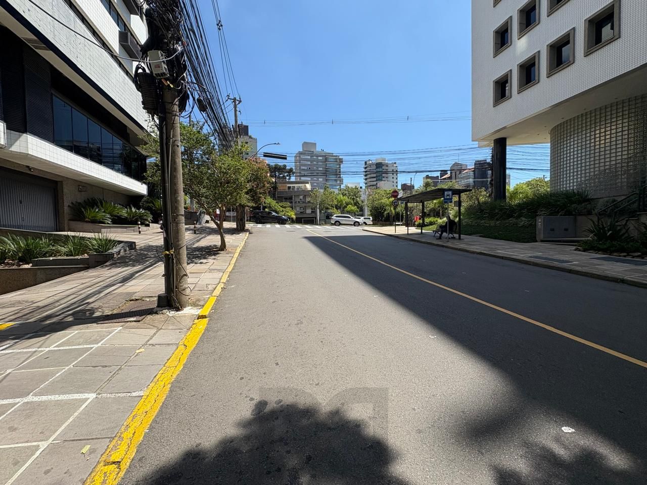 Sala comercial no bairro Três figueiras — foto 34