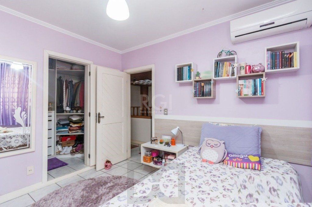 Casa para Venda - 258m², 3 dormitórios, sendo 1 suites, 4 vagas - Teresópolis — foto 17