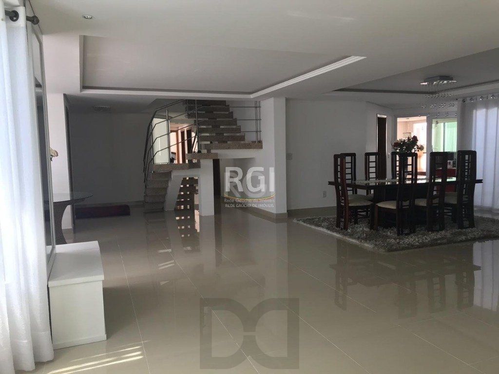 Casa para Venda - 319.25m², 6 dormitórios, sendo 4 suites, 3 vagas - Jardim Floresta — foto 2