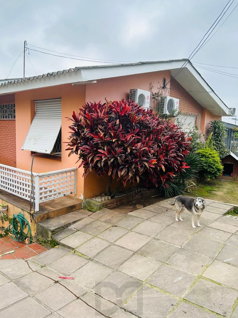 Casa de 3 dormitórios com 206m² à venda no Bairro Santa Tereza. — foto 1