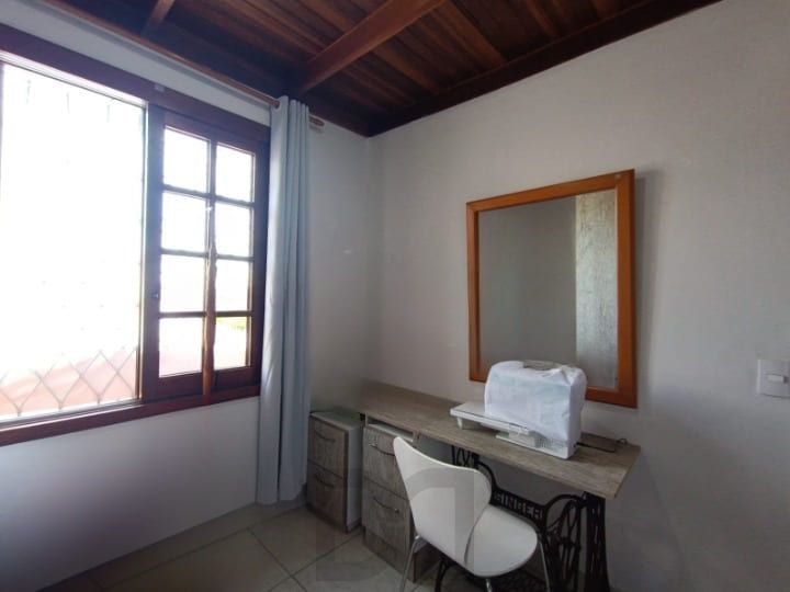 Casa para Venda - 142.8m², 4 dormitórios, 5 vagas - Teresópolis — foto 13