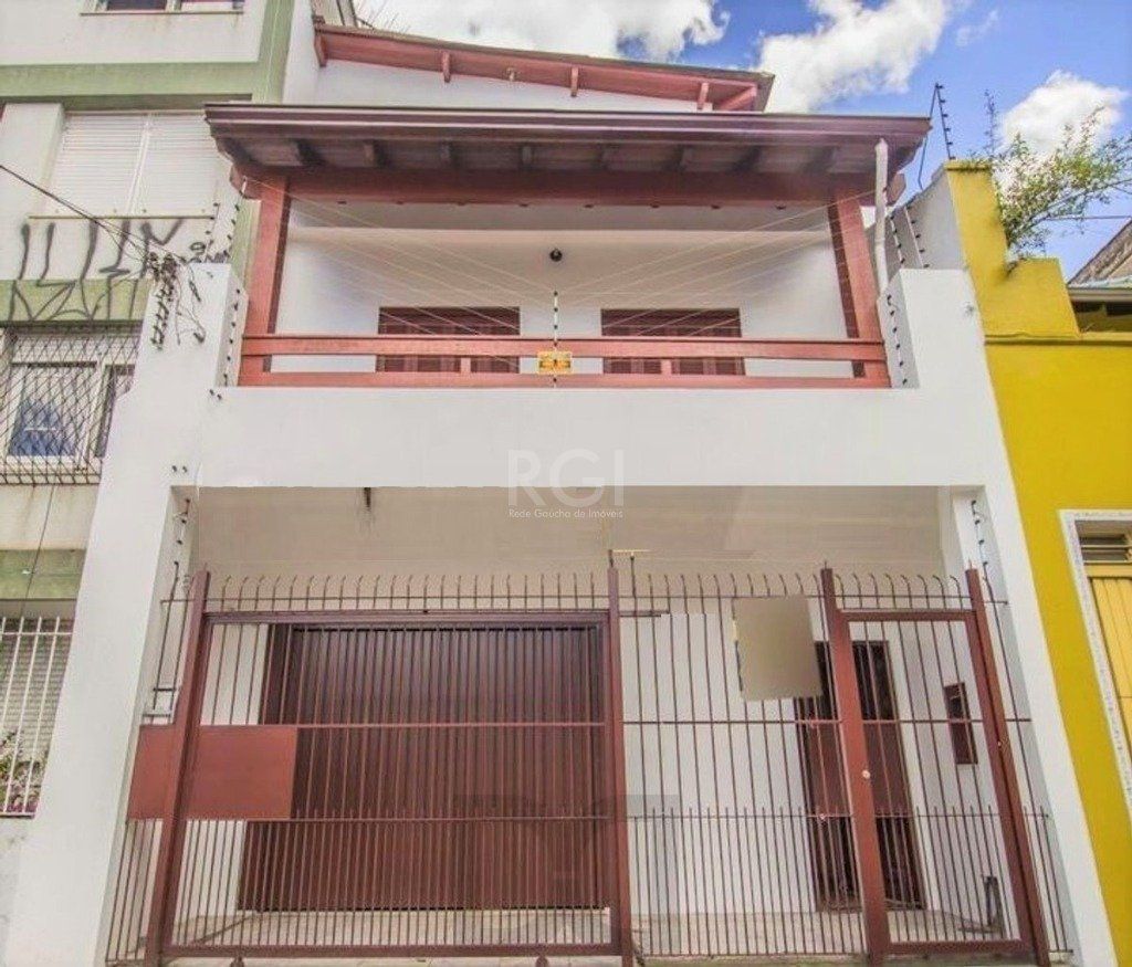 Casa para Venda - 440m², 3 dormitórios, sendo 2 suites, 2 vagas - Cidade Baixa — foto 1