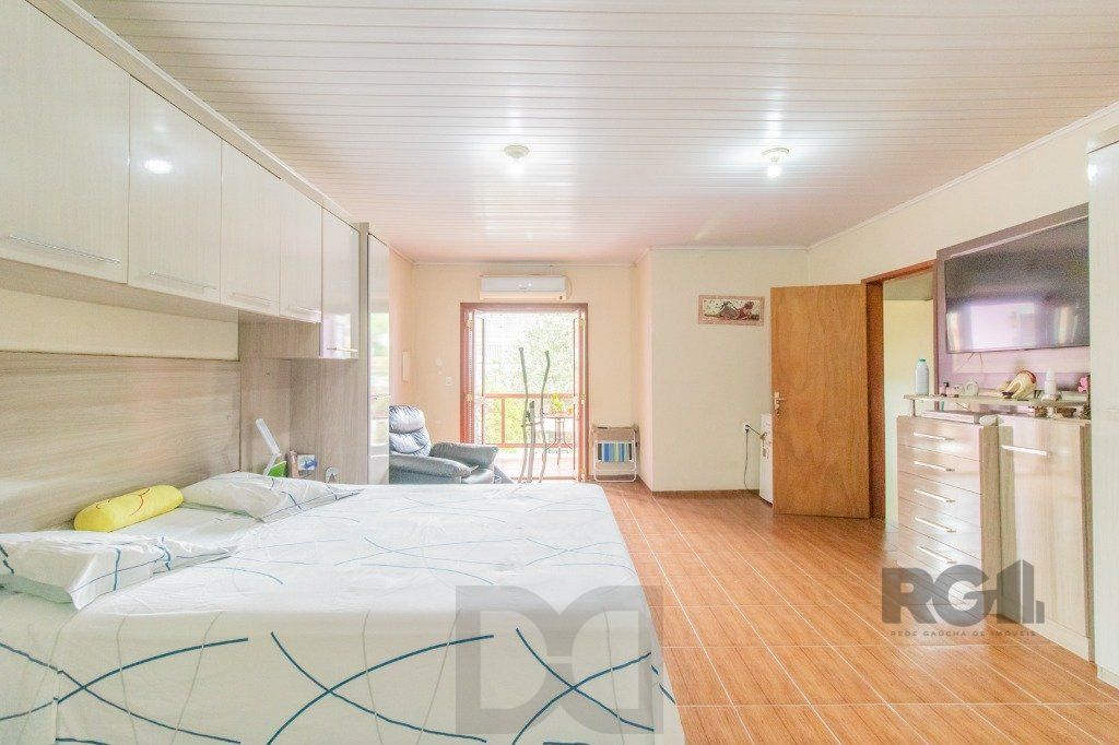 Casa com 3 dormitórios e 3 vagas no bairro Santa Tereza — foto 15