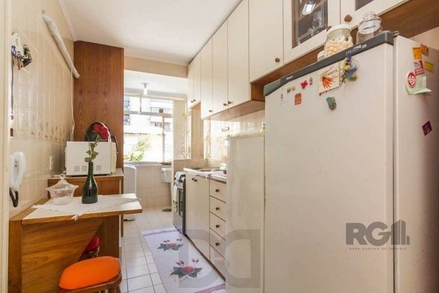 Apartamento 86m² - 3 dormitórios, 2 banheiros, 1 vaga no bairro Petrópolis — foto 12