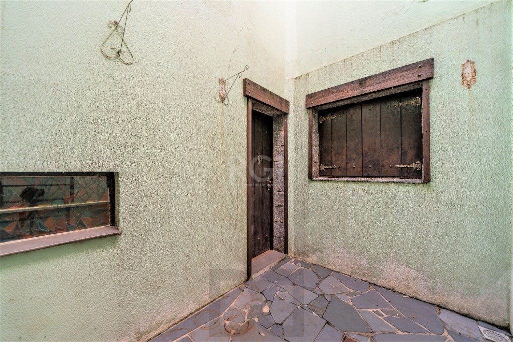 Casa de 3 dormitórios e 4 vagas de garagem no bairro Jardim Itu — foto 23