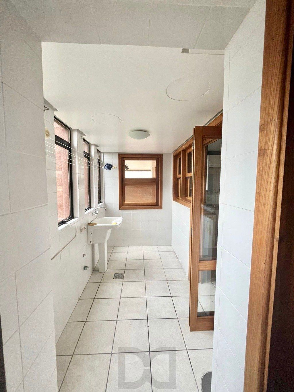Apartamento de 4 dormitórios e 184m² à venda em Menino Deus, Porto Alegre. — foto 13