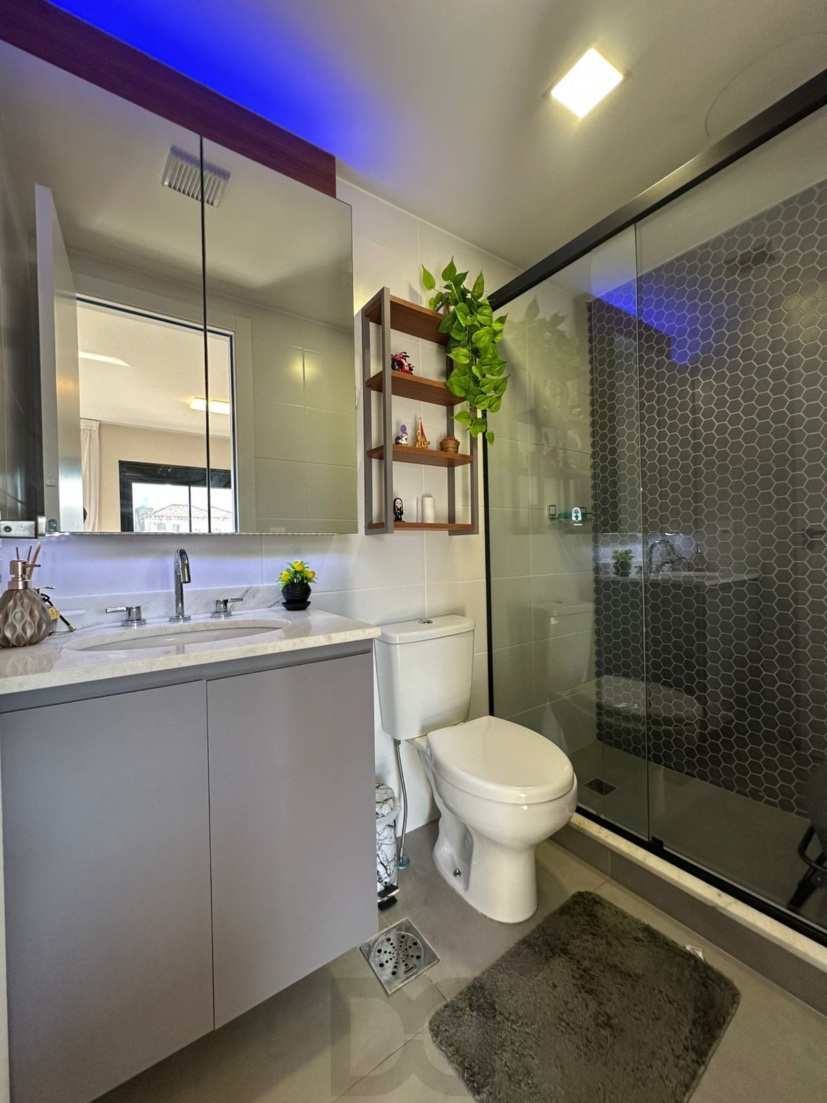 Apartamento Mobiliado e Reformado com Closet, Churrasqueira e Infraestrutura Completa no Centro de Porto Alegre — foto 12