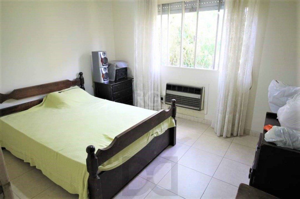 Casa para Venda - 287m², 3 dormitórios, sendo 2 suites, 4 vagas - Nonoai — foto 14