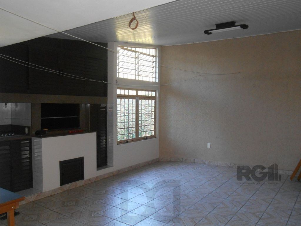 Casa 4 dormitórios no bairro Agronomia — foto 5