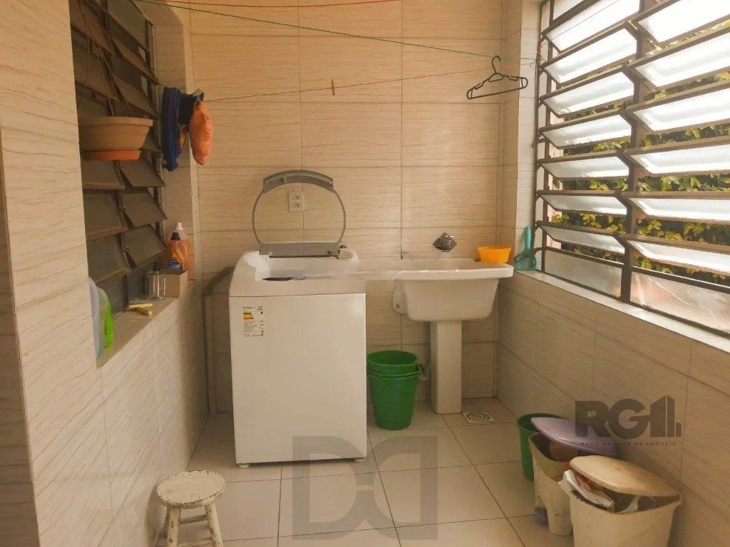 Casa com 3 dormitórios no bairro Tristeza — foto 9