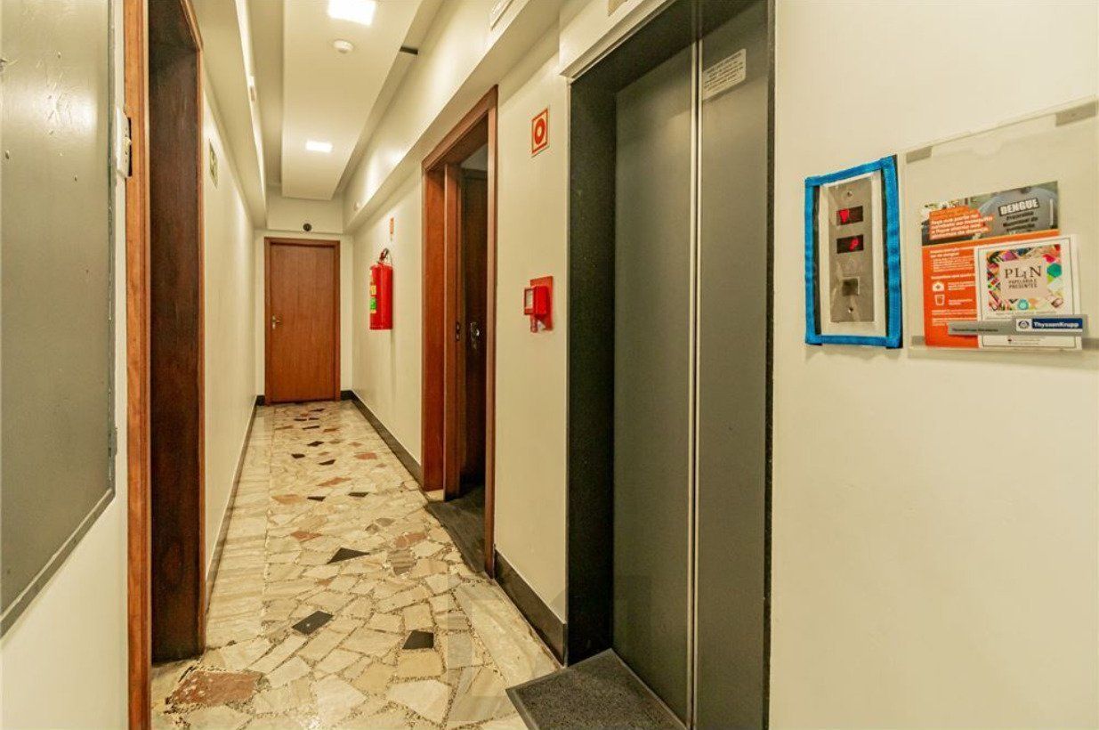 Apartamento de 2 dormitórios no Bairro Centro Histórico - Porto Alegre. — foto 17