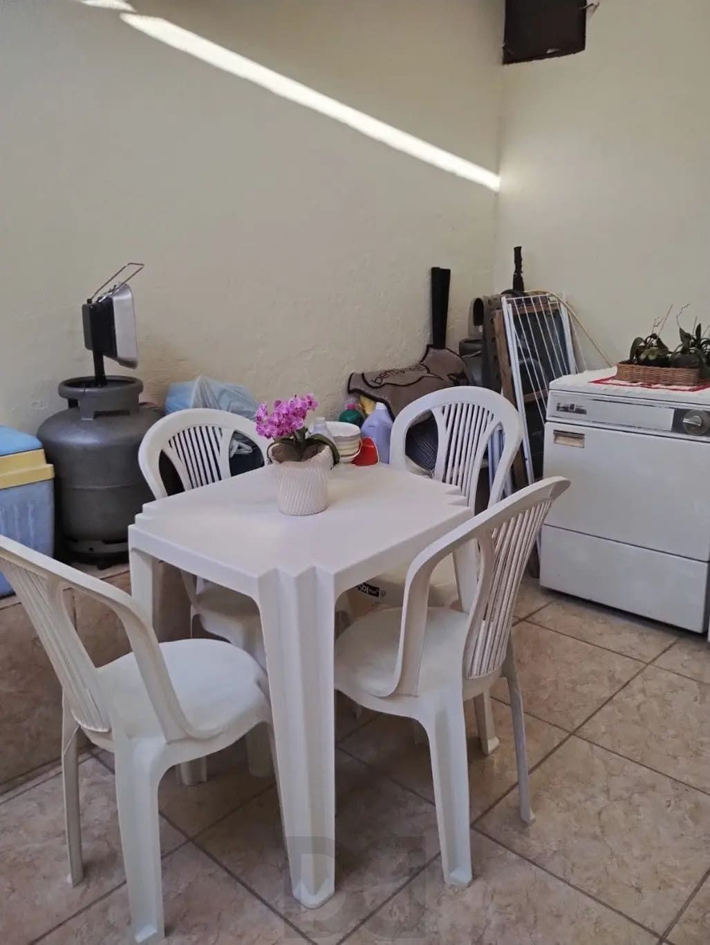 Casa de 3 dormitórios e 111m² à venda em Jardim Botânico, Porto Alegre. — foto 14