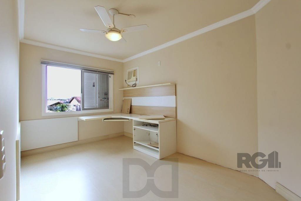 Excelente casa de 324m² com 4 dormitórios e 2 vagas. — foto 12
