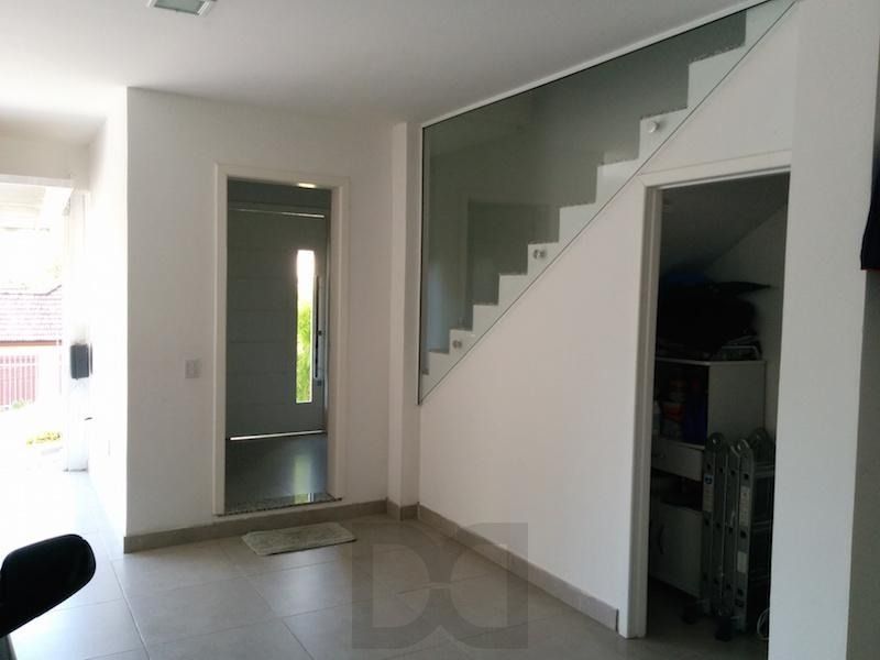 Casa para Venda - 217m², 3 dormitórios, sendo 1 suites, 3 vagas - Teresópolis — foto 16