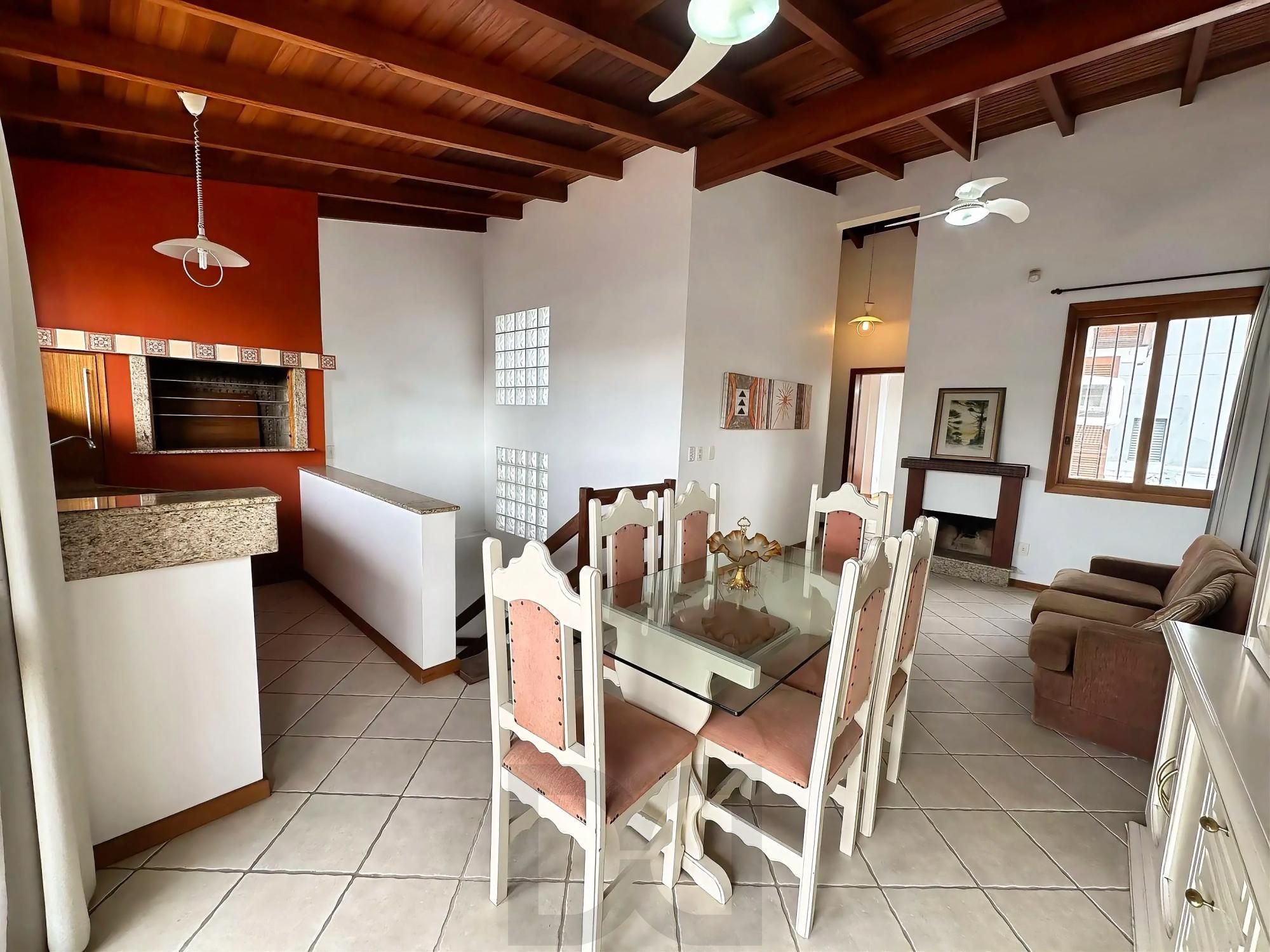 Casa com 4 dormitórios e 309m² à venda em Floresta, Porto Alegre. — foto 3