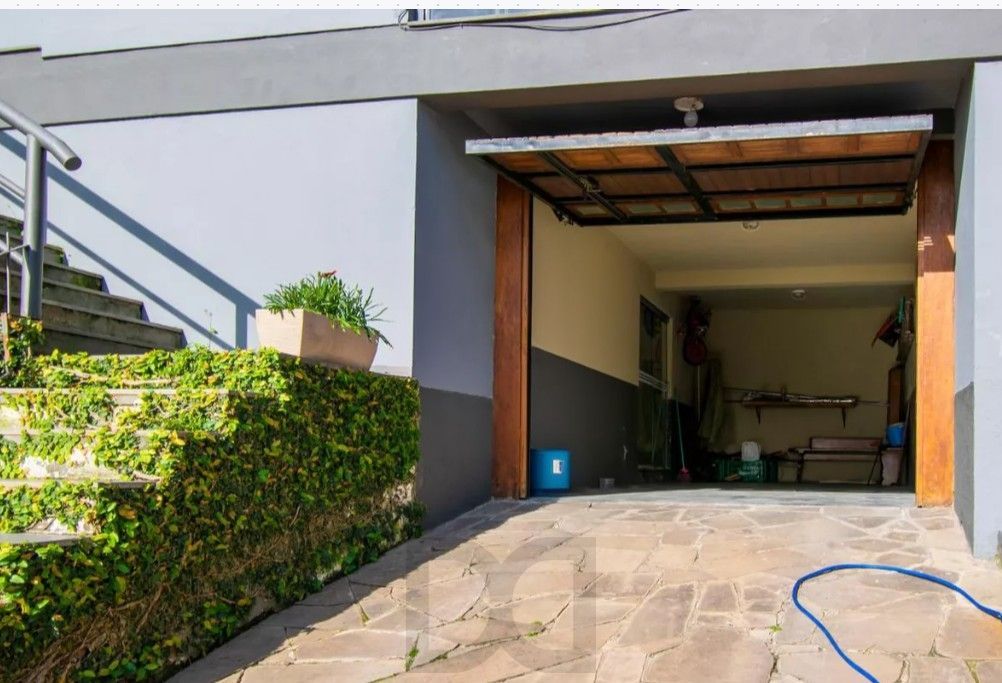 Sobrado 3 dormitórios, 1suíte, área gourmet com churrasqueira, piscina. — foto 39