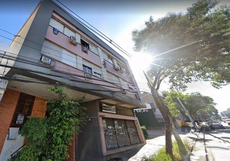Apartamento 91m² - 3 dormitórios e 2 vagas no bairro Petrópolis — foto 1