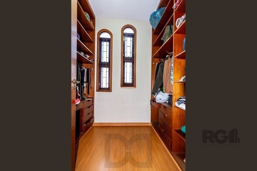 Casa 303m² - 4 dormitórios, 2 vagas no bairro Santo Antônio — foto 11