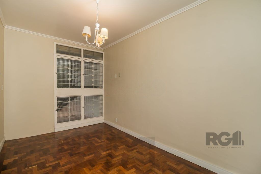 Excelente casa de 389,53m² com 8 dormitórios e 3 vagas. — foto 5