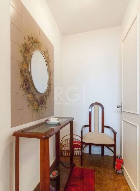Casa para Venda - 327m², 4 dormitórios, sendo 1 suites, 3 vagas - Chácara das Pedras — foto 7