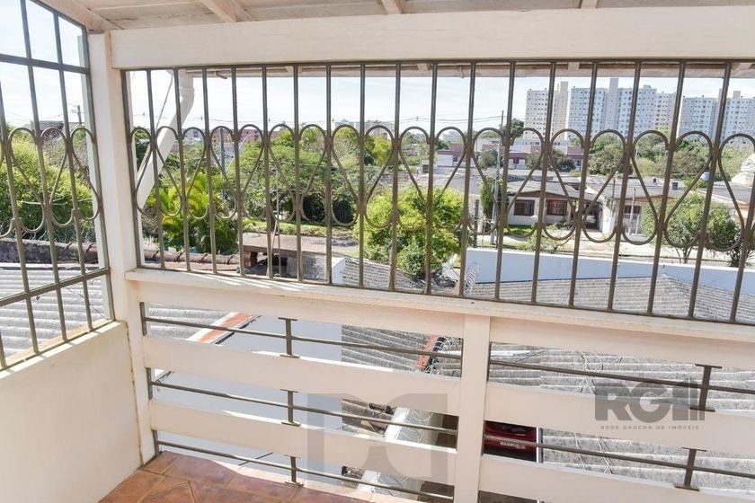 Casa de 197m² - 5 dormitórios, 3 vagas no bairro Rubem Berta — foto 35