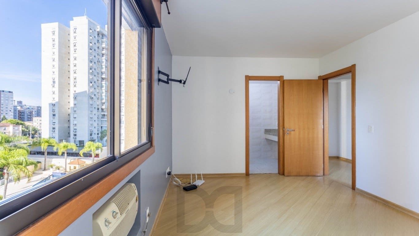 Apartamento de 2 dormitorios à venda em Passo da Areia, Porto Alegre. — foto 19
