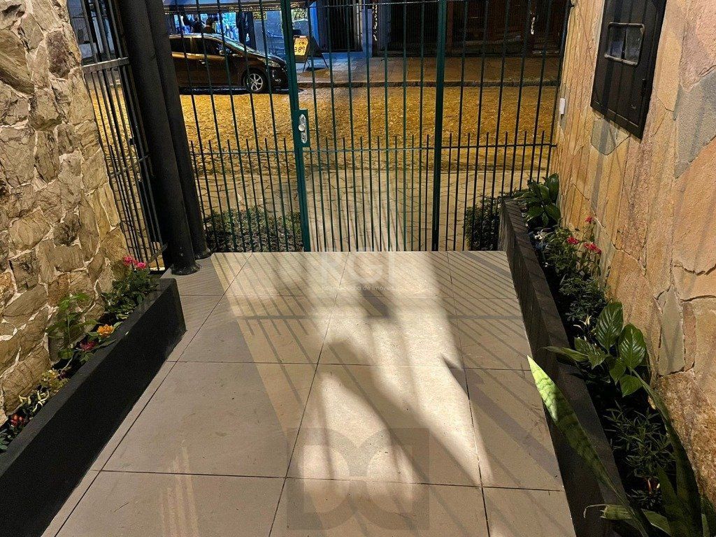 Casa para Venda - 260m², 3 dormitórios, sendo 2 suites, 2 vagas - Nonoai — foto 13