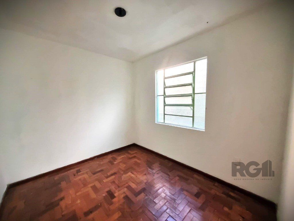 Casa 4 Dormitório(s) Bairro Nonoai — foto 9