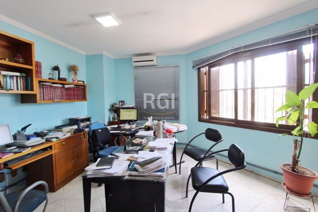 Casa para Venda - 259.5m², 4 dormitórios, sendo 1 suites, 3 vagas - Teresópolis — foto 20