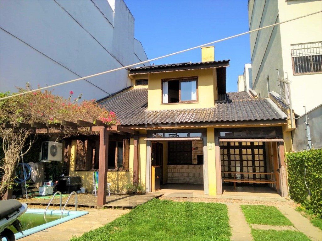 Casa para Venda - 219m², 3 dormitórios, sendo 1 suites, 4 vagas - Menino Deus — foto 26