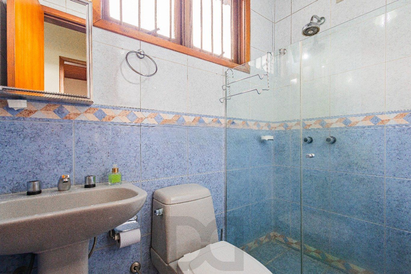Casa de 4 dormitórios e 208m² à venda no Bairro Jardim Botânico, Porto Alegre. — foto 22