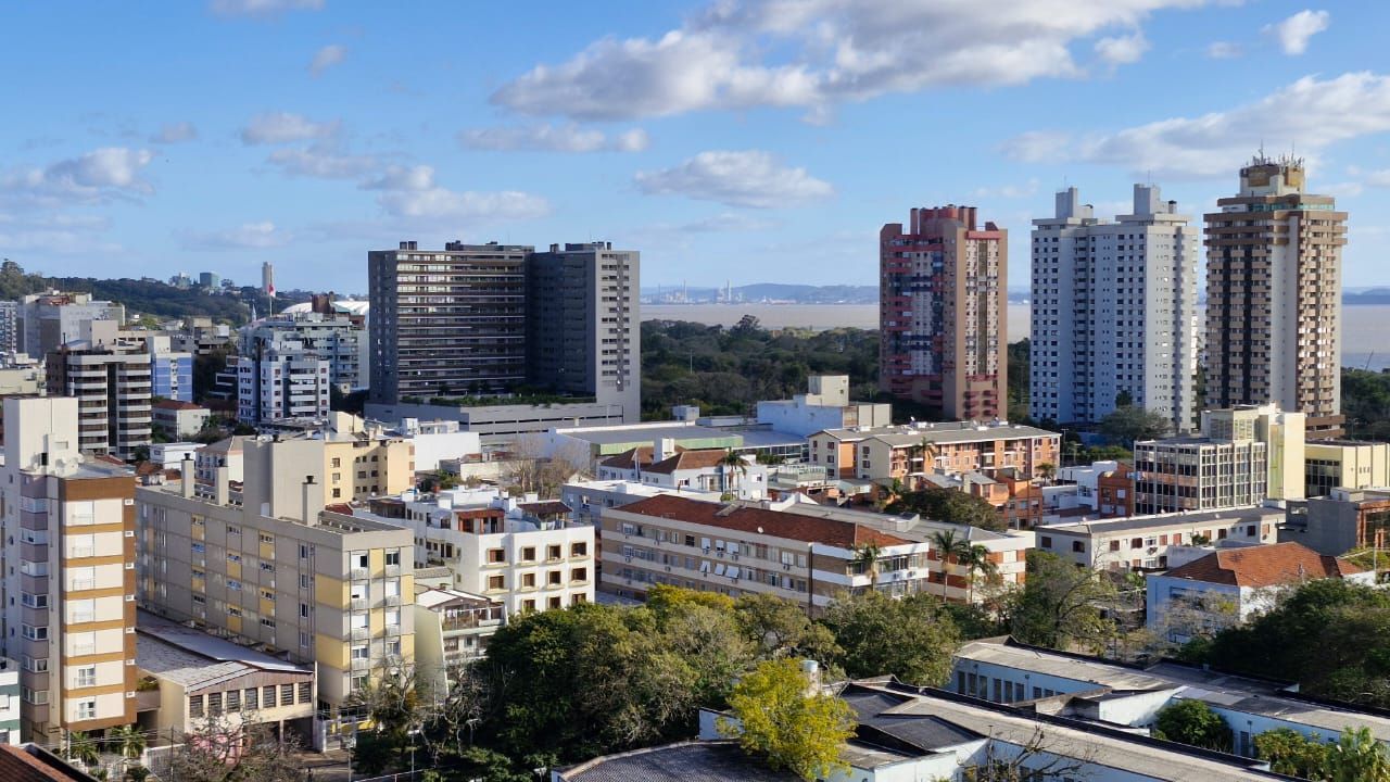 Apartamento no Menino Deus impecável, 2 dormitórios 1 suíte, 3 banheiros, 1 garagem — foto 24