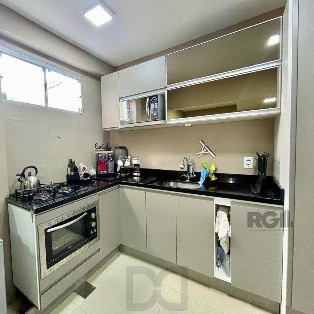 Casa em condomínio fechado - 70m², 2 dormitórios, 1 vaga de garagem no bairro Humaitá — foto 5