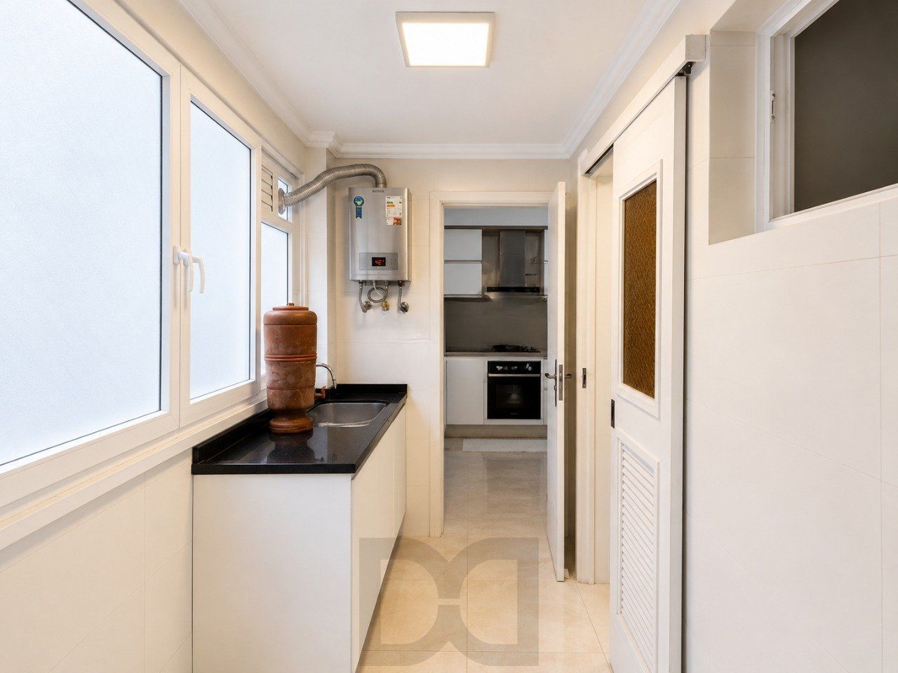 Apartamento de 3 dormitórios à venda no bairro Mont Serrat em Porto Alegre. — foto 16
